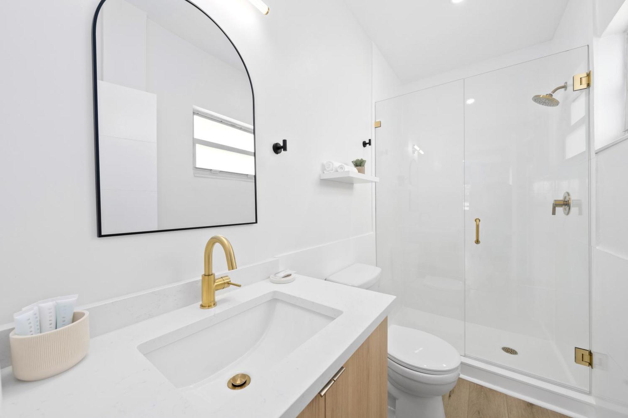 M Lake Worth Beach - Modern Villas Near West Palm Beach, Chic Retro Vibes, King Bed, Cozy Backyard, Bbq, Workspace, High-Speed Internet, Free Parking, 5 Minutes To Downtown & Beach Exterior foto